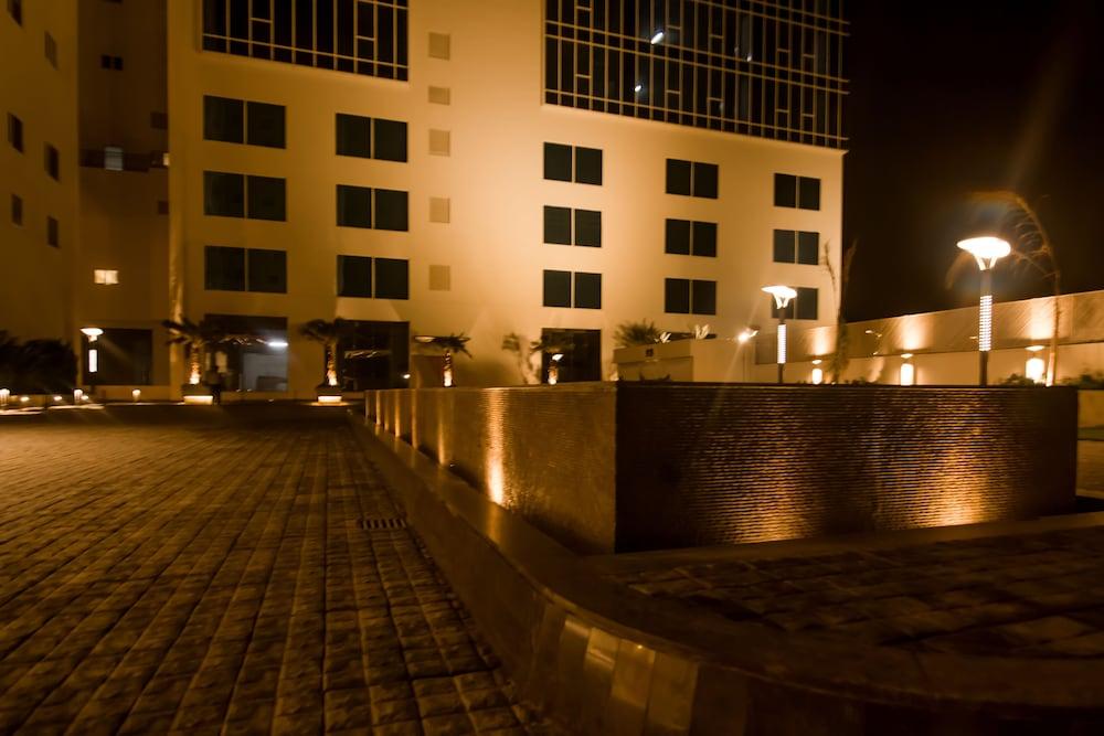 Lemon Tree Hotel, Sector 60, Gurugram Gurgaon Luaran gambar