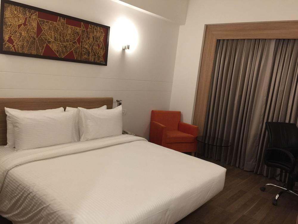 Lemon Tree Hotel, Sector 60, Gurugram Gurgaon Luaran gambar