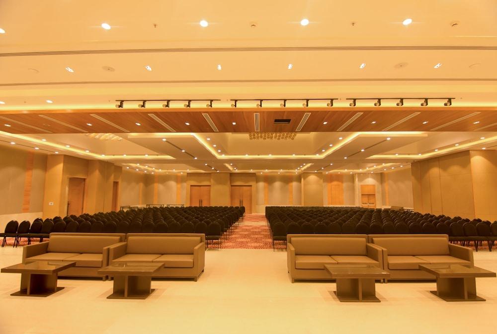 Lemon Tree Hotel, Sector 60, Gurugram Gurgaon Luaran gambar
